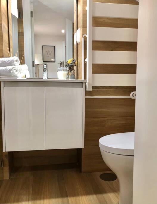 A&C Cozy Apartment Елвас Екстериор снимка